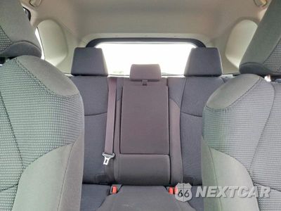 Zdjęcie 10 z 13 samochodu: 2019 TOYOTA RAV4 LE VIN:JTMMWRFV1KD003394 - miniatura