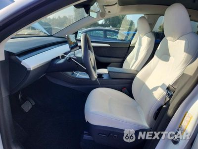 Zdjęcie 7 z 14 samochodu: 2025 TESLA MODEL Y VIN:7SAYGDED7SF227632 - miniatura