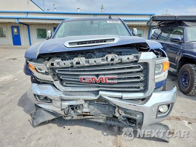 Piąte zdjęcie samochodu w środku: 2019 GMC SIERRA K2500 SLT VIN:1GT12REY2KF232827 - miniatura