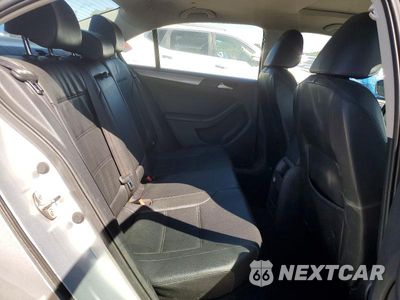 Zdjęcie 10 z 12 samochodu: 2016 VOLKSWAGEN JETTA SE VIN:3VWD67AJ8GM211953 - miniatura