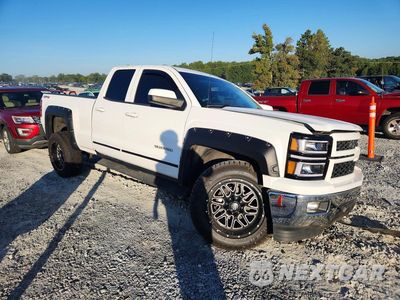 Czwarte zdjęcie samochodu z boku: 2015 CHEVROLET SILVERADO K1500 LT VIN:1GCVKREH6FZ151948 - miniatura