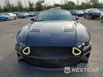 Piąte zdjęcie samochodu w środku: 2019 FORD MUSTANG VIN:1FATP8UH4K5182000 - miniatura