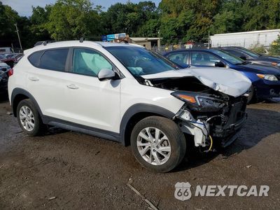 Czwarte zdjęcie samochodu z boku: 2020 HYUNDAI TUCSON VALUE VIN:KM8J3CA48LU195580 - miniatura