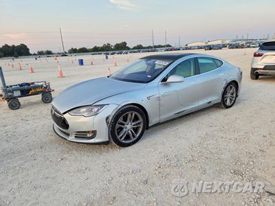 2013 TESLA MODEL S 5YJSA1CN0DFP17301 - główne zdjęcie licytacji z USA - miniatura