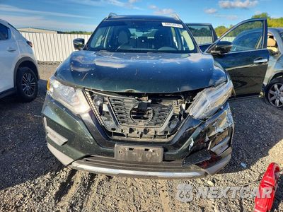 Piąte zdjęcie samochodu w środku: 2019 NISSAN ROGUE SV VIN:5N1AT2MV4KC775072 - miniatura