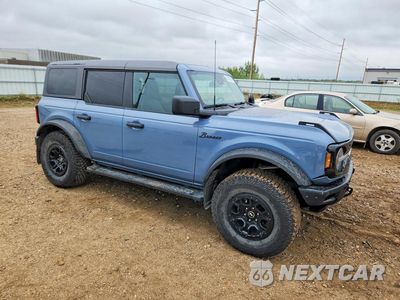 Czwarte zdjęcie samochodu z boku: 2023 FORD BRONCO BASE VIN:1FMEE5DP2PLB94403 - miniatura
