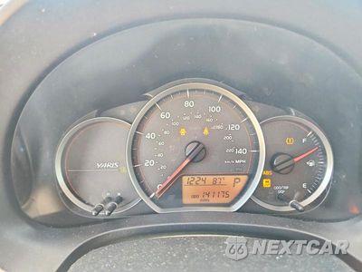 Zdjęcie 9 z 12 samochodu: 2012 TOYOTA YARIS 5-DOOR L VIN:JTDKTUD37CD524397 - miniatura