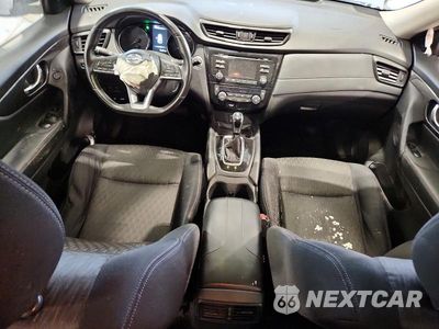 Zdjęcie 8 z 12 samochodu: 2017 NISSAN ROGUE SV VIN:JN8AT2MV9HW002209 - miniatura