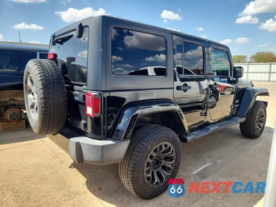 Trzecie zdjęcie samochodu z tyłu: 2017 JEEP WRANGLER UNLIMITED SAHARA VIN:1C4BJWEG3HL696314 - miniatura