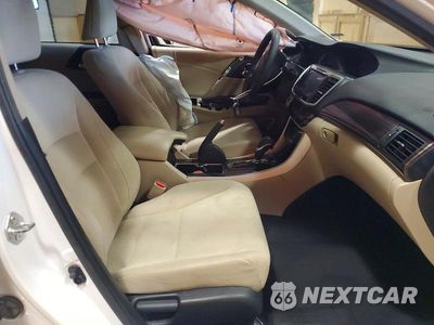 Zdjęcie 7 z 12 samochodu: 2016 HONDA ACCORD EX VIN:1HGCR2F75GA007471 - miniatura