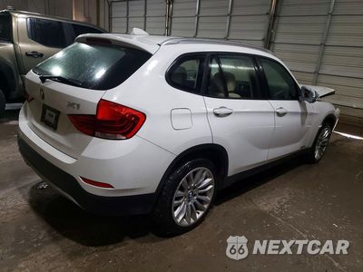 Trzecie zdjęcie samochodu z tyłu: 2015 BMW X1 XDRIVE28I VIN:WBAVL1C58FVY26341 - miniatura