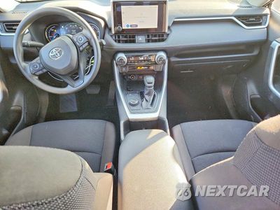 Zdjęcie 8 z 12 samochodu: 2025 TOYOTA RAV4 LE VIN:JTMMWRFV0SD295619 - miniatura