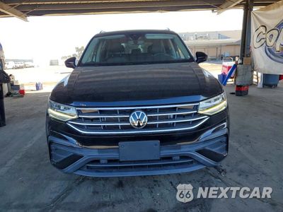 Piąte zdjęcie samochodu w środku: 2022 VOLKSWAGEN TIGUAN SE VIN:3VV3B7AXXNM155429 - miniatura