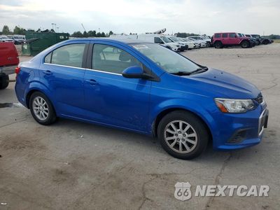 Czwarte zdjęcie samochodu z boku: 2017 CHEVROLET SONIC LT VIN:1G1JD5SHXH4142698 - miniatura