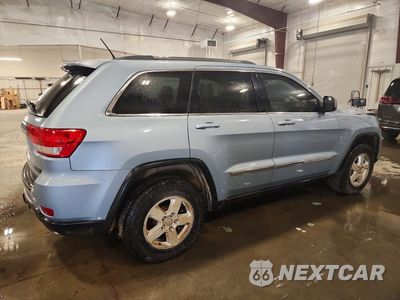 Trzecie zdjęcie samochodu z tyłu: 2013 JEEP GRAND CHEROKEE LAREDO VIN:1C4RJFAG1DC537127 - miniatura