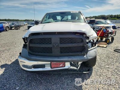 Piąte zdjęcie samochodu w środku: 2018 RAM 1500 ST VIN:3C6JR7DT6JG168043 - miniatura