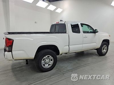 Trzecie zdjęcie samochodu z tyłu: 2023 TOYOTA TACOMA SR VIN:3TYRX5GN2PT084531 - miniatura