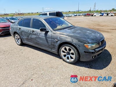 Czwarte zdjęcie samochodu z boku: 2006 BMW 750 I VIN:WBAHL83576DT05011 - miniatura