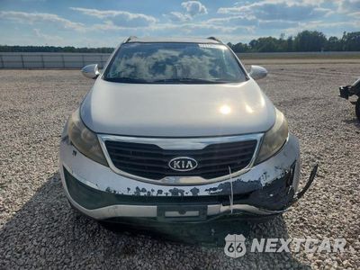 Piąte zdjęcie samochodu w środku: 2011 KIA SPORTAGE LX VIN:KNDPB3A26B7075905 - miniatura