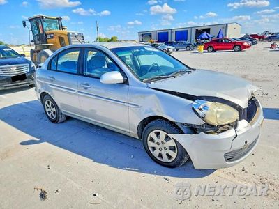 Czwarte zdjęcie samochodu z boku: 2009 HYUNDAI ACCENT GLS VIN:KMHCN46C89U308087 - miniatura