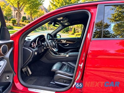 Piąte zdjęcie samochodu w środku: 2018 MERCEDES-BENZ GLC 300 VIN:WDC0G4JB5JV079991 - miniatura