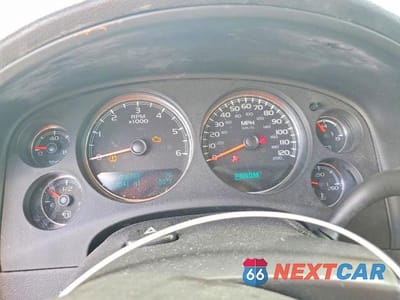 Zdjęcie 9 z 13 samochodu: 2011 CHEVROLET SUBURBAN C1500 LT VIN:1GNSCJE07BR317844 - miniatura