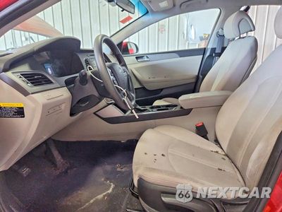Zdjęcie 7 z 13 samochodu: 2017 HYUNDAI SONATA SE VIN:5NPE24AF2HH520113 - miniatura