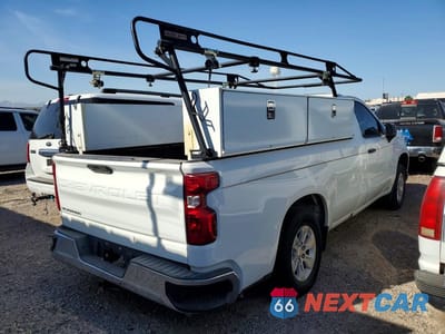 Trzecie zdjęcie samochodu z tyłu: 2020 CHEVROLET SILVERADO C1500 VIN:3GCNWAEF2LG382913 - miniatura