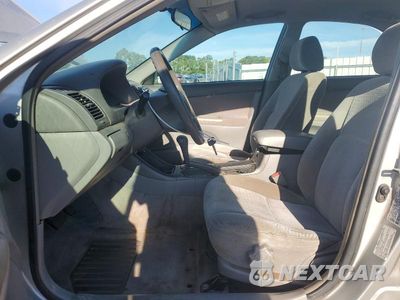 Zdjęcie 7 z 12 samochodu: 2002 TOYOTA CAMRY LE VIN:4T1BE32K82U524711 - miniatura
