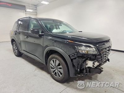 Czwarte zdjęcie samochodu z boku: 2026 NISSAN PATHFINDER SV VIN:5N1DR3BS8TC231072 - miniatura