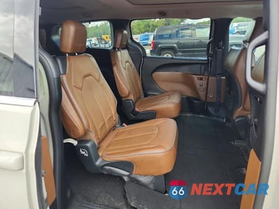 Zdjęcie 11 z 13 samochodu: 2017 CHRYSLER PACIFICA LIMITED VIN:2C4RC1GG1HR741508 - miniatura