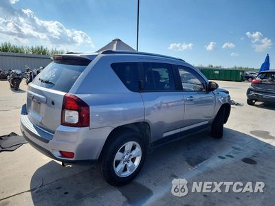 Trzecie zdjęcie samochodu z tyłu: 2015 JEEP COMPASS SPORT VIN:1C4NJCBA2FD149036 - miniatura