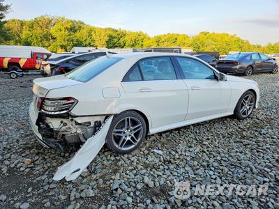 Trzecie zdjęcie samochodu z tyłu: 2016 MERCEDES-BENZ E 350 4MATIC VIN:WDDHF8JB3GB280680 - miniatura