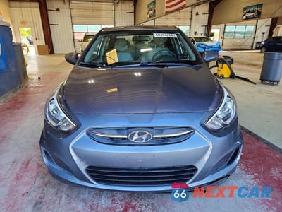 Piąte zdjęcie samochodu w środku: 2016 HYUNDAI ACCENT SE VIN:KMHCT4AE1GU043511 - miniatura