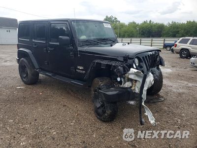 Czwarte zdjęcie samochodu z boku: 2015 JEEP WRANGLER UNLIMITED SAHARA VIN:1C4BJWEG9FL738420 - miniatura