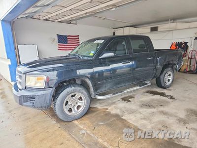 2008 DODGE DAKOTA SXT 1D3HE38K28S552845 - główne zdjęcie licytacji z USA - miniatura