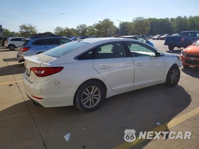 Trzecie zdjęcie samochodu z tyłu: 2015 HYUNDAI SONATA SE VIN:5NPE24AF4FH206735 - miniatura