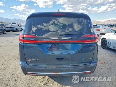 Zdjęcie 6 z 13 samochodu: 2023 CHRYSLER PACIFICA HYBRID LIMITED VIN:2C4RC1S73PR630979 - miniatura