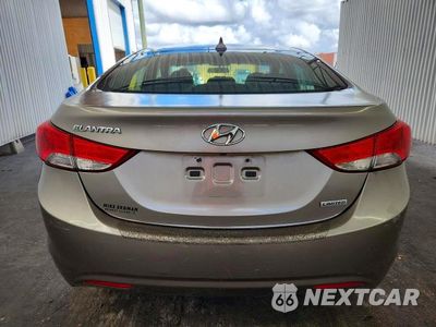Zdjęcie 6 z 11 samochodu: 2013 HYUNDAI ELANTRA LIMITED VIN:5NPDH4AE4DH438430 - miniatura