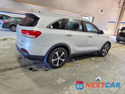 Trzecie zdjęcie samochodu z tyłu: 2016 KIA SORENTO EX VIN:5XYPH4A12GG019689 - miniatura