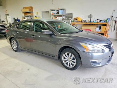 Czwarte zdjęcie samochodu z boku: 2015 NISSAN ALTIMA 2.5 S VIN:1N4AL3AP9FN883820 - miniatura
