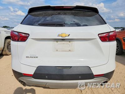 Zdjęcie 6 z 13 samochodu: 2021 CHEVROLET BLAZER 2LT VIN:3GNKBCR41MS524693 - miniatura