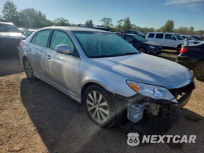 Czwarte zdjęcie samochodu z boku: 2012 TOYOTA AVALON LIMITED VIN:4T1BK3DBXCU442339 - miniatura