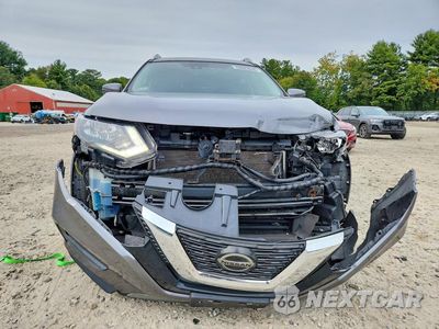 Piąte zdjęcie samochodu w środku: 2019 NISSAN ROGUE SV VIN:JN8AT2MV9KW394552 - miniatura