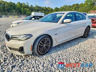 2023 BMW 530E WBA13AG05PCL88999 - główne zdjęcie licytacji z USA - miniatura