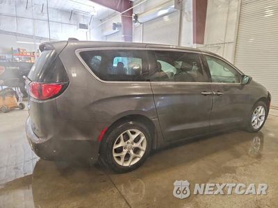 Trzecie zdjęcie samochodu z tyłu: 2018 CHRYSLER PACIFICA TOURING PLUS VIN:2C4RC1FG2JR101864 - miniatura