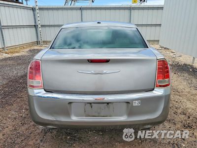 Zdjęcie 6 z 12 samochodu: 2014 CHRYSLER 300 VIN:2C3CCAAG4EH256834 - miniatura