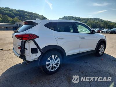 Trzecie zdjęcie samochodu z tyłu: 2020 HYUNDAI TUCSON SE VIN:KM8J2CA49LU242652 - miniatura
