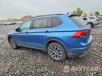 Drugie zdjęcie samochodu z przodu: 2019 VOLKSWAGEN TIGUAN SE VIN:3VV2B7AXXKM075183 - miniatura