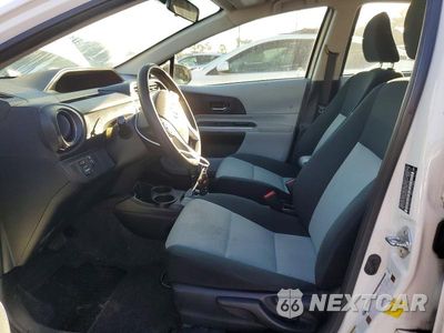 Zdjęcie 7 z 13 samochodu: 2014 TOYOTA PRIUS C THREE VIN:JTDKDTB31E1560665 - miniatura